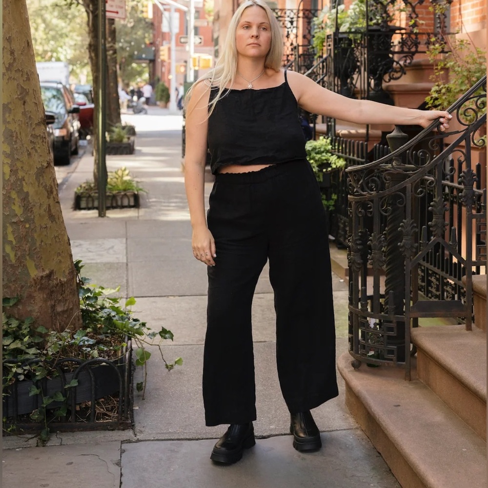Shelter Eva Black Linen Pants - like new